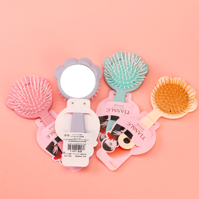 Colorful comb